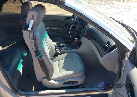 2001 BMW 325Ci z USA, uszkodzony, nr VIN WBABS33461JY52588